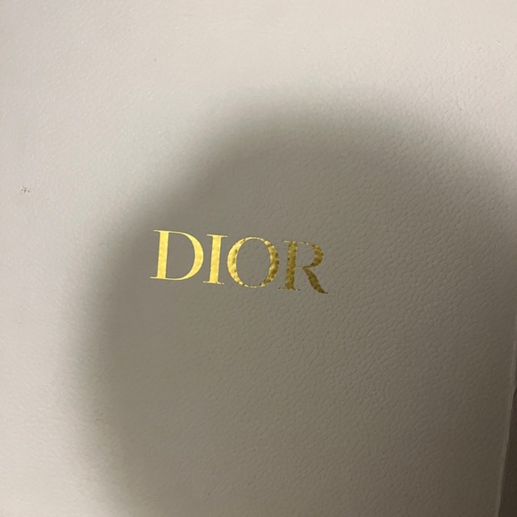 Christian Dior - Picture 5 of 5